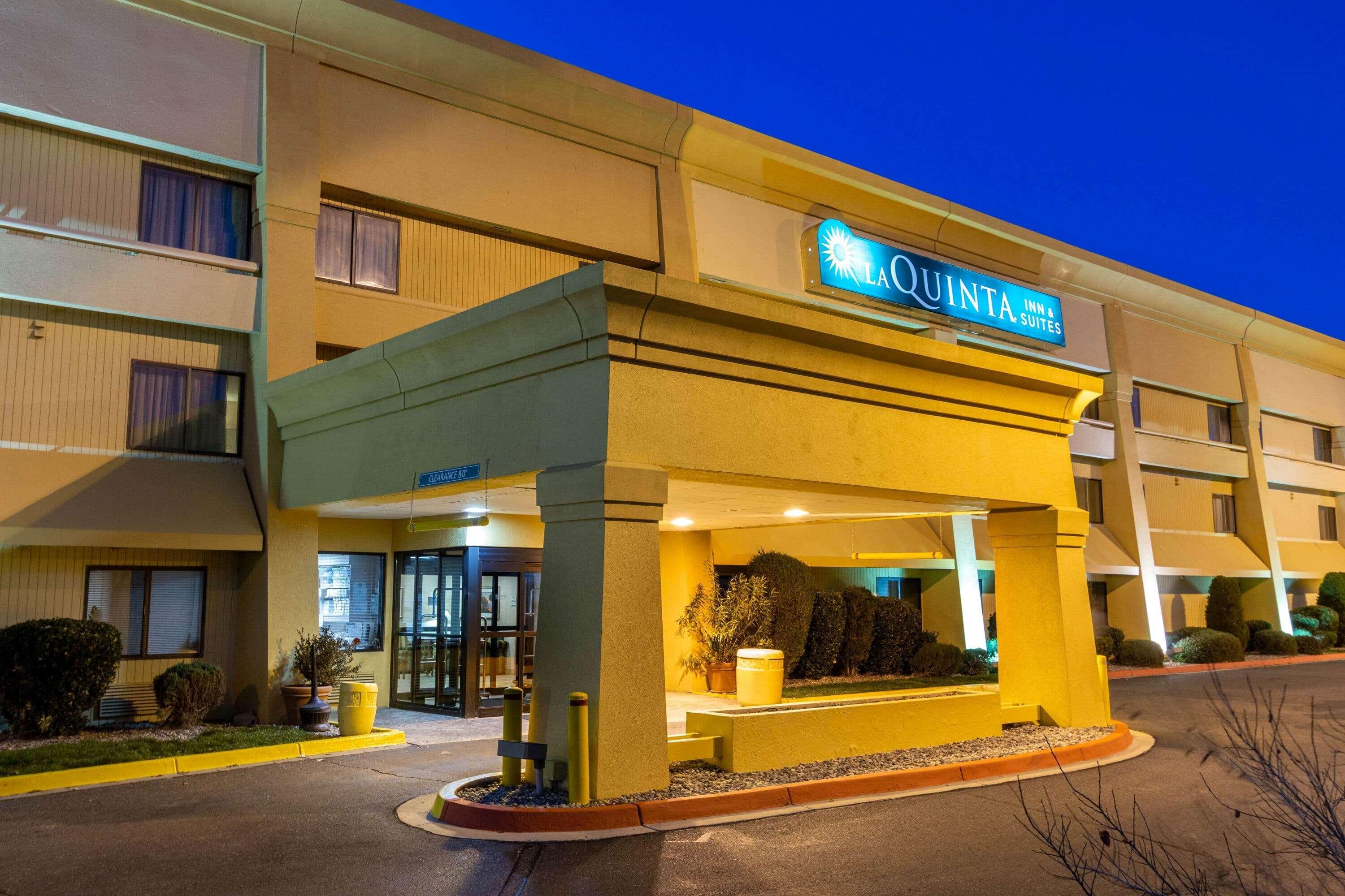 La Quinta By Wyndham Albuquerque Journal Ctr Nw Hotel Exterior photo